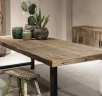 lange houten eettafel