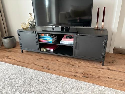 tv meubel zwart industrieel